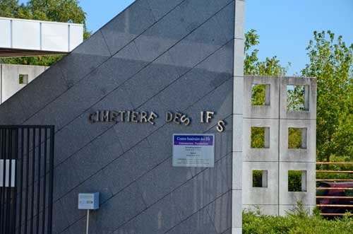 Entrée du cimetière intercommunal des Ifs